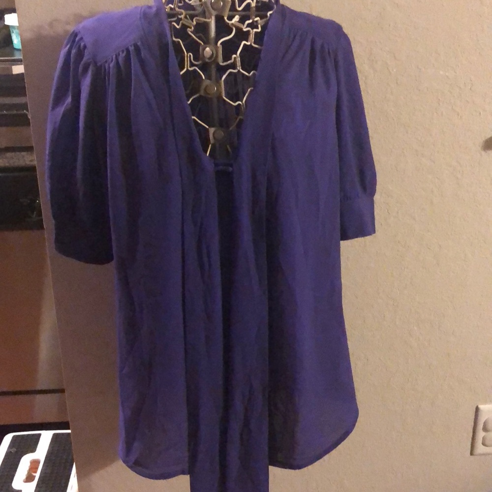 💐NWT purple blouse with front tie💐